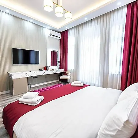 Hidden Pearls Boutique 5*