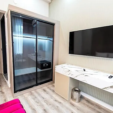 Hidden Pearls Boutique Hotel 5*